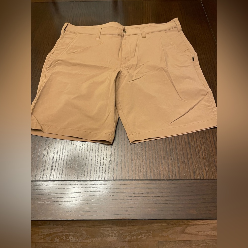 Alpine Design men’s shorts 40w
